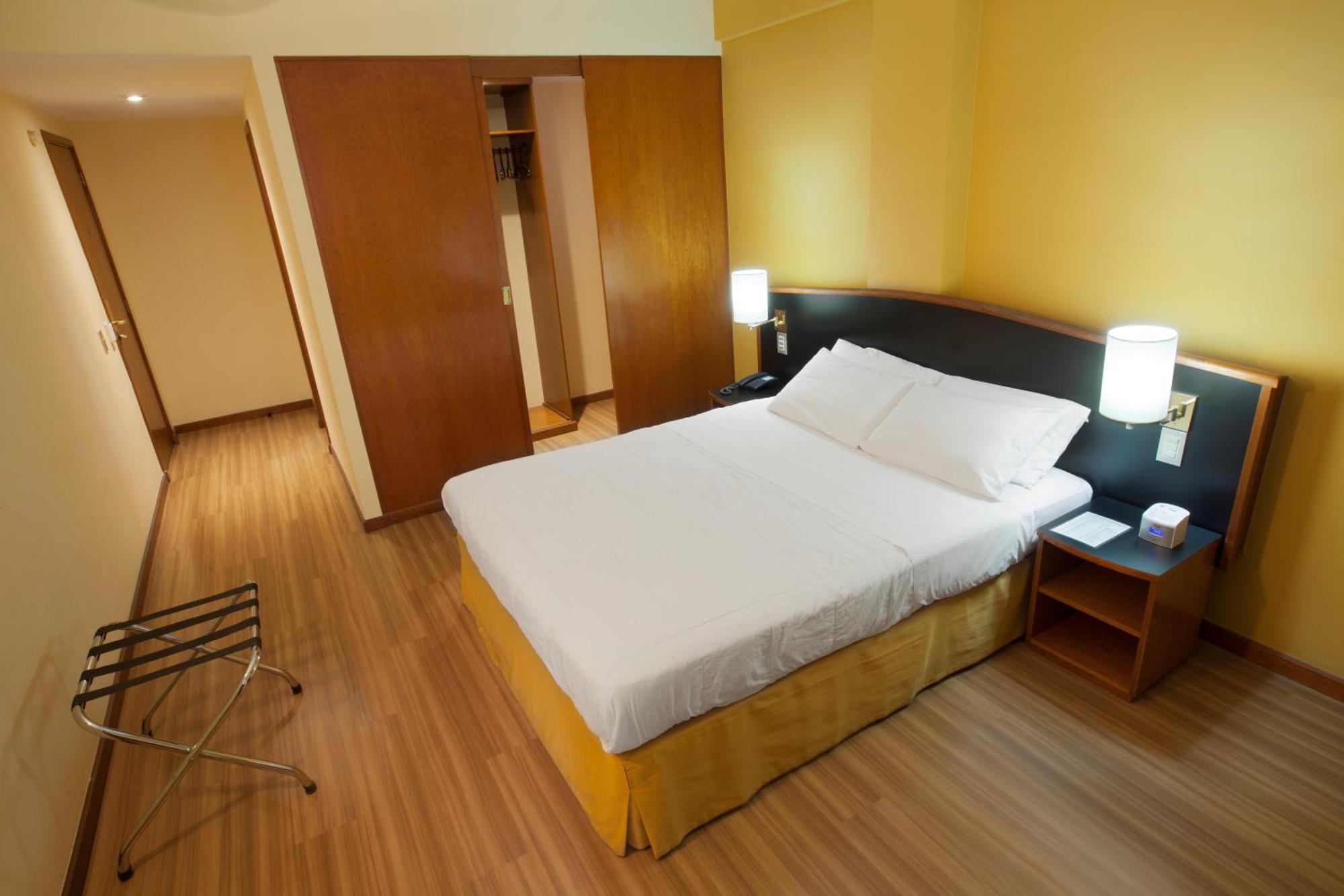 Hotel Moncloa — Fotos 1
